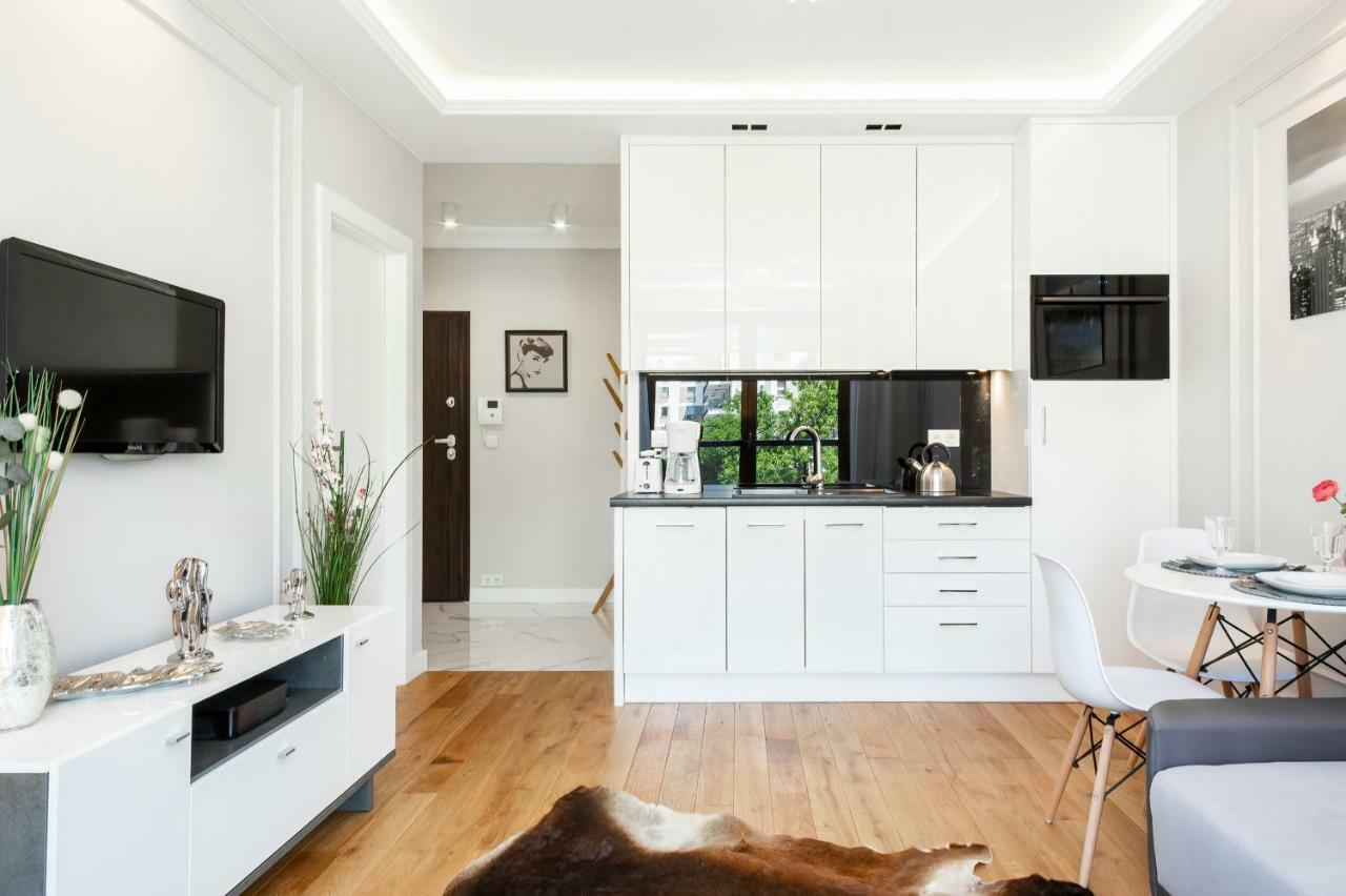 Apartments Warsaw Grzybowska By Renters المظهر الخارجي الصورة