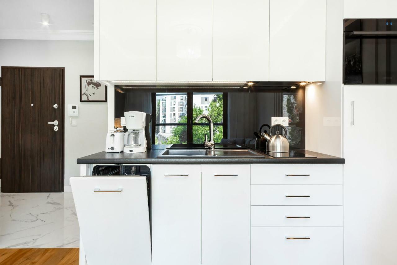 Apartments Warsaw Grzybowska By Renters المظهر الخارجي الصورة