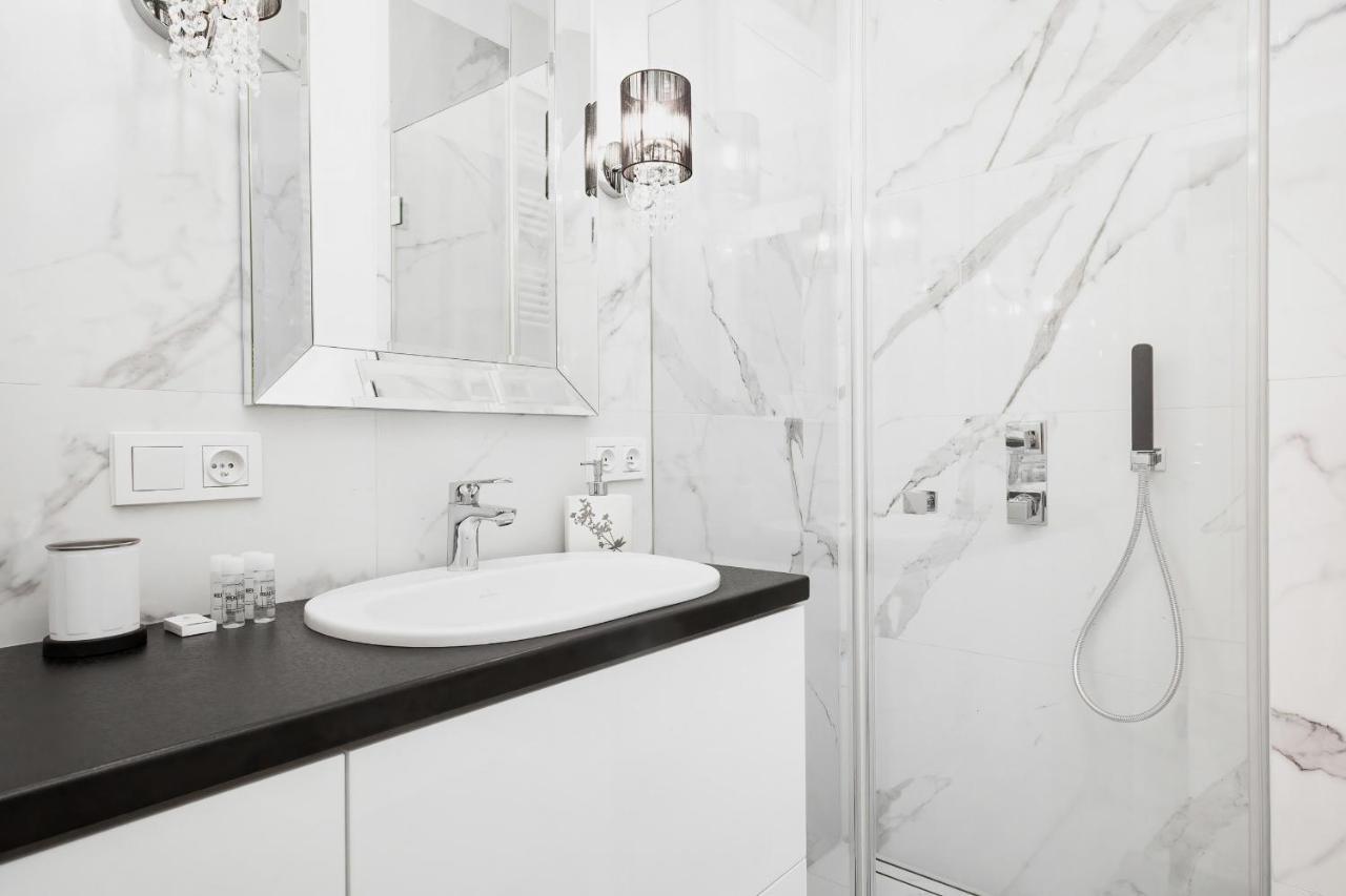 Apartments Warsaw Grzybowska By Renters المظهر الخارجي الصورة